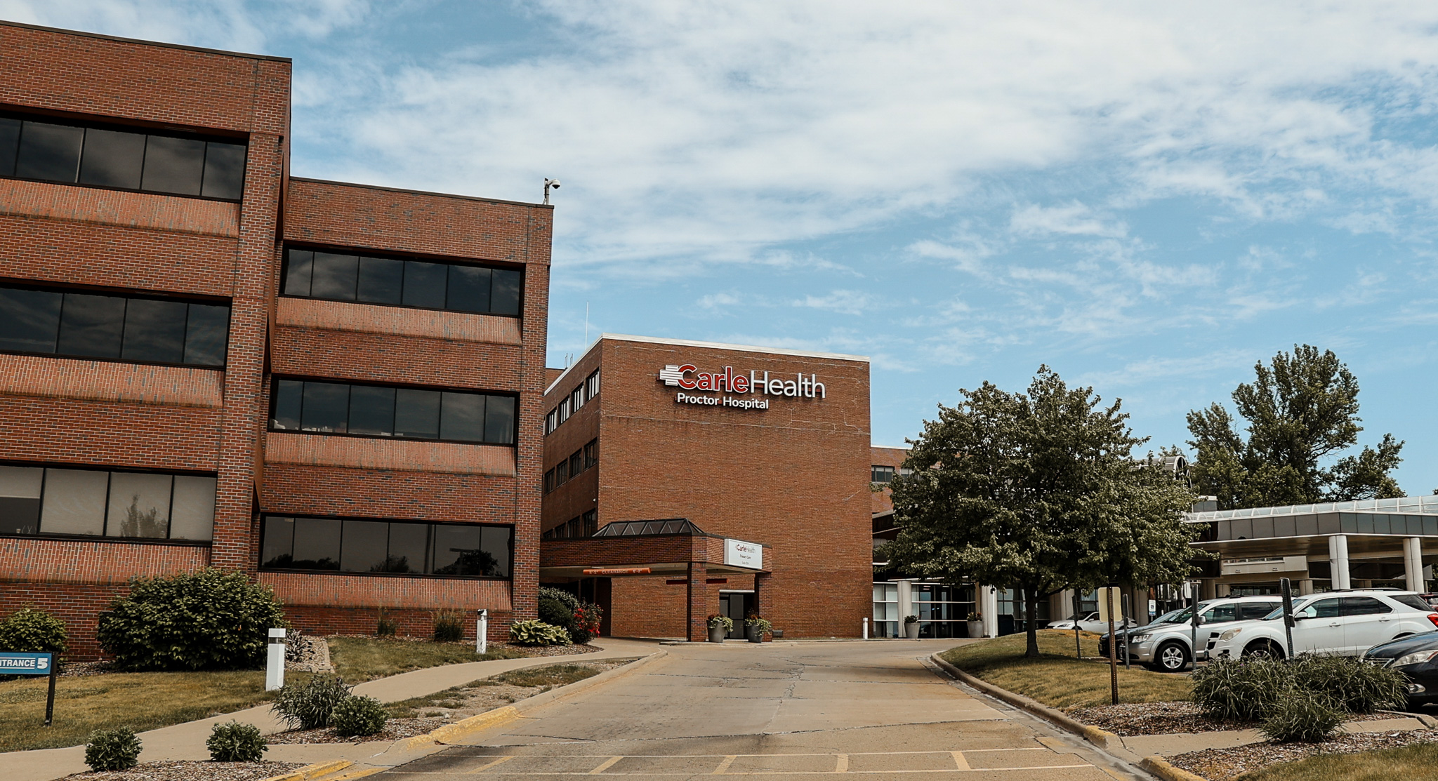 Carle Health Methodist and Proctor Hospitals to unite as one hospital serving Greater Peoria