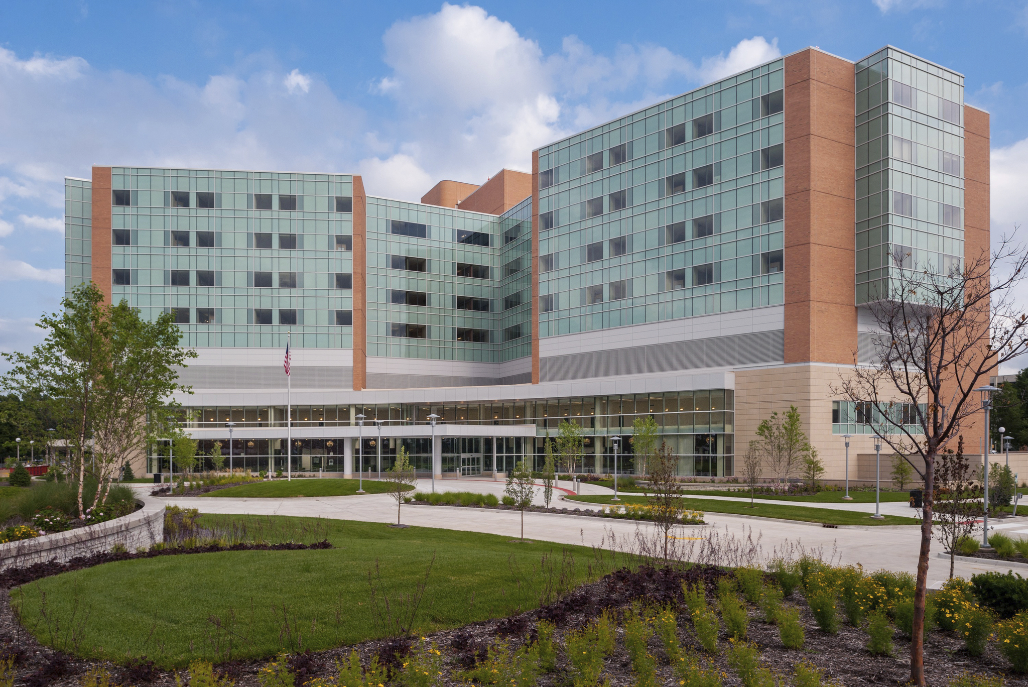 Carle among top 1% of U.S. hospitals for clinical outcomes according to Healthgrades