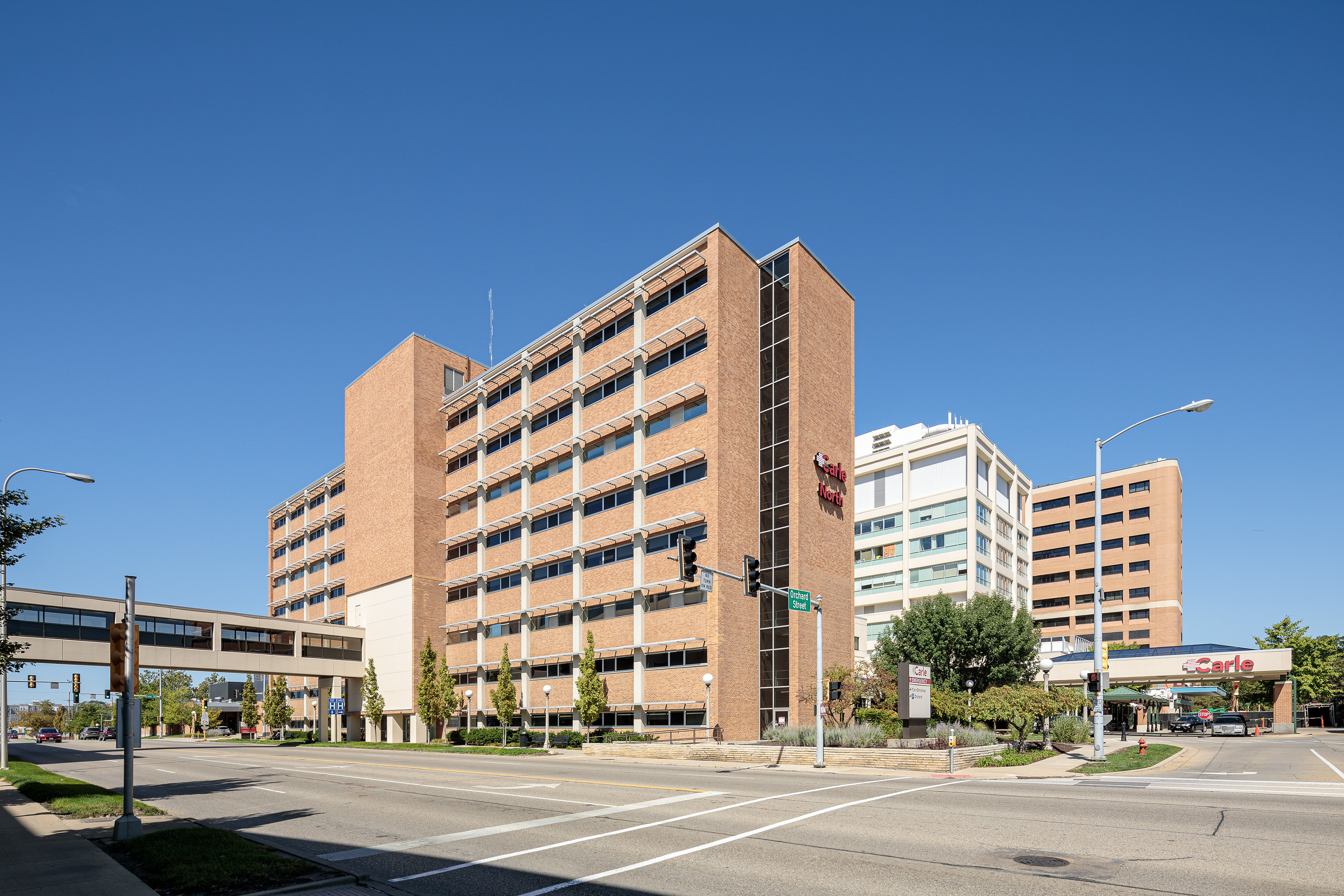 Care, commitment, quality at Carle Foundation Hospital recognized by Healthgrades